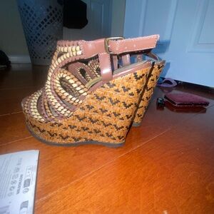 Stylish Brown Woven Wedge Sandals